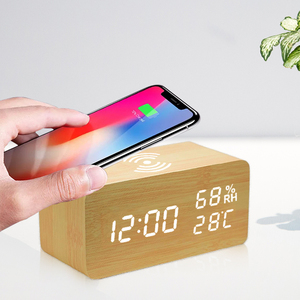 EMAF OEM masaüstü cep telefonu QI kablosuz şarj dijital alarmlı saat saat ahşap takvim sıcaklık LED masa masa alarmı saat - Product Image 1