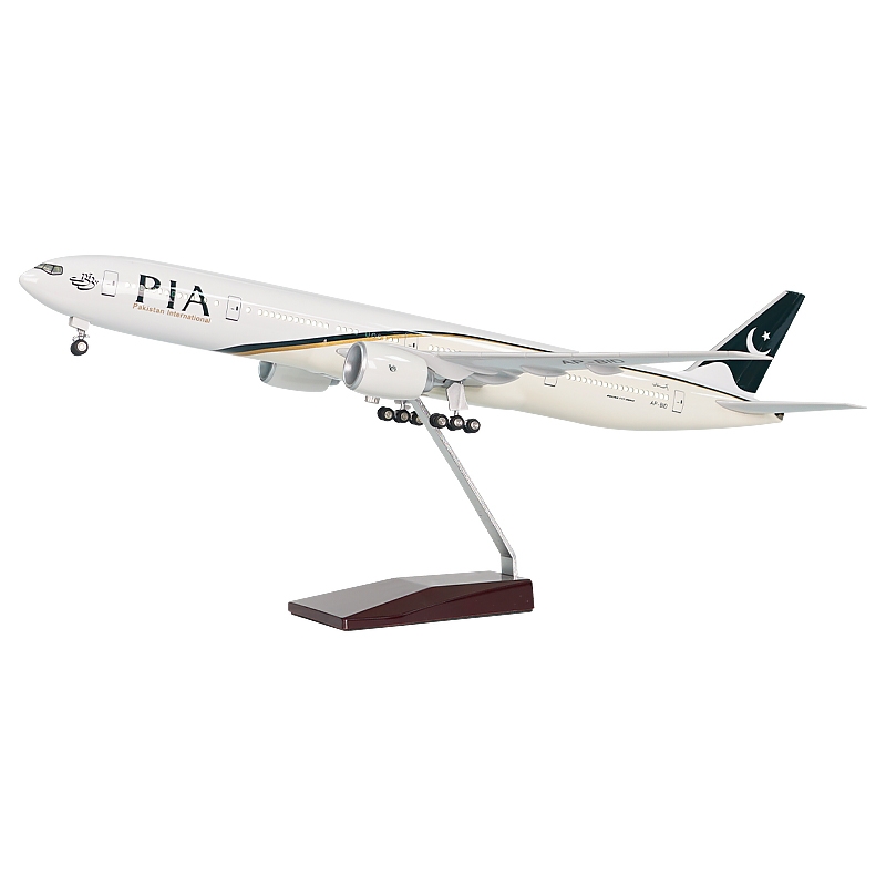 B777 PIA