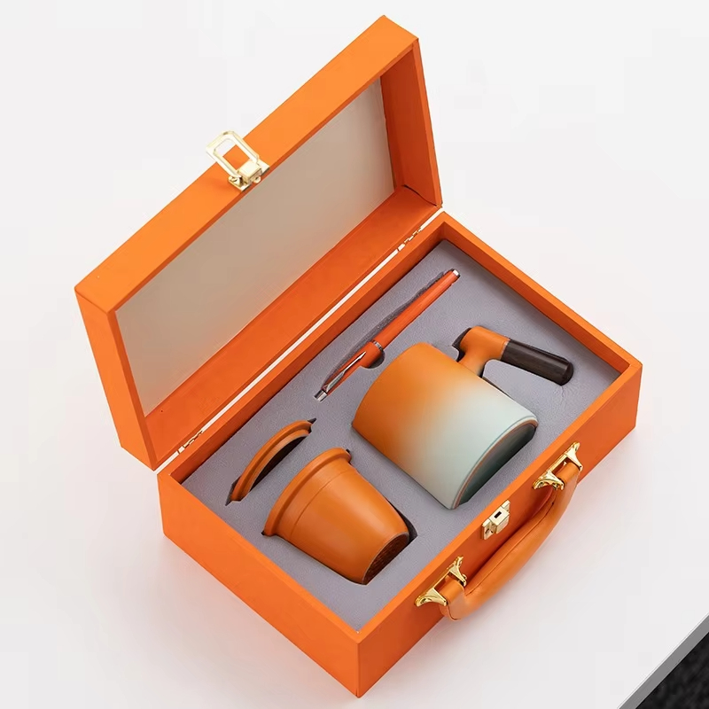 Orange two-piece set 01