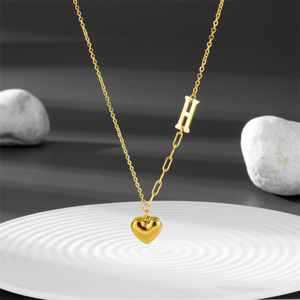 INS Trendy kalp kolye Charm kolye takı paslanmaz çelik altın kaplama H zincir kolye kadınlar için toptan - Product Image 6