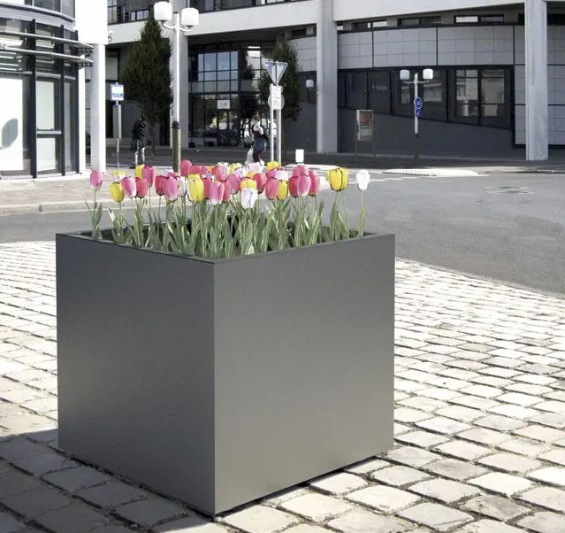 Outdoor roadside city planter box Modern design square garden metal flower pot