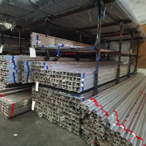 <span class=keywords><strong>6</strong></span> מטרים ארוכים 50x2mm ss304 נירוסטה מרובע חלול סעיף מרובע צינור מרובע