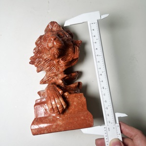 Cilalı kırmızı güneş taş aslan heykeli heykel doğal kristal heykeli süs hayvan heykelcik ev ofis için manevi taş - Product Image 5
