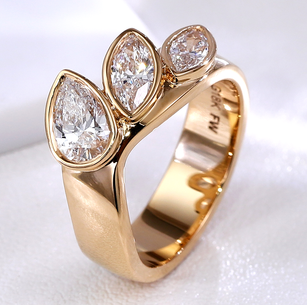 แหวนเพชรแล็บทองคำแท้ 18K