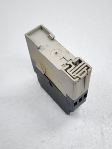 Nuevo Original Ready 1SVR430132R0100 Almacén Automatización industrial PLC Programación Controller00