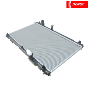 DENSO Radiator DA422176-1640 7L0121253A FOR Touareg (7LA) 3.2L/3.6/4.2, Touareg (7L6) - Product Image 2