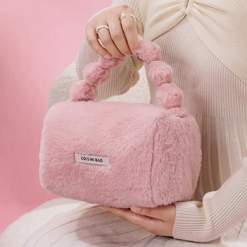 Fluffy Cute Makeup Bag Cosmetic Bags Pink Wholesale Velvet Private Label Plush Fashion Makeup Storage Women Bag