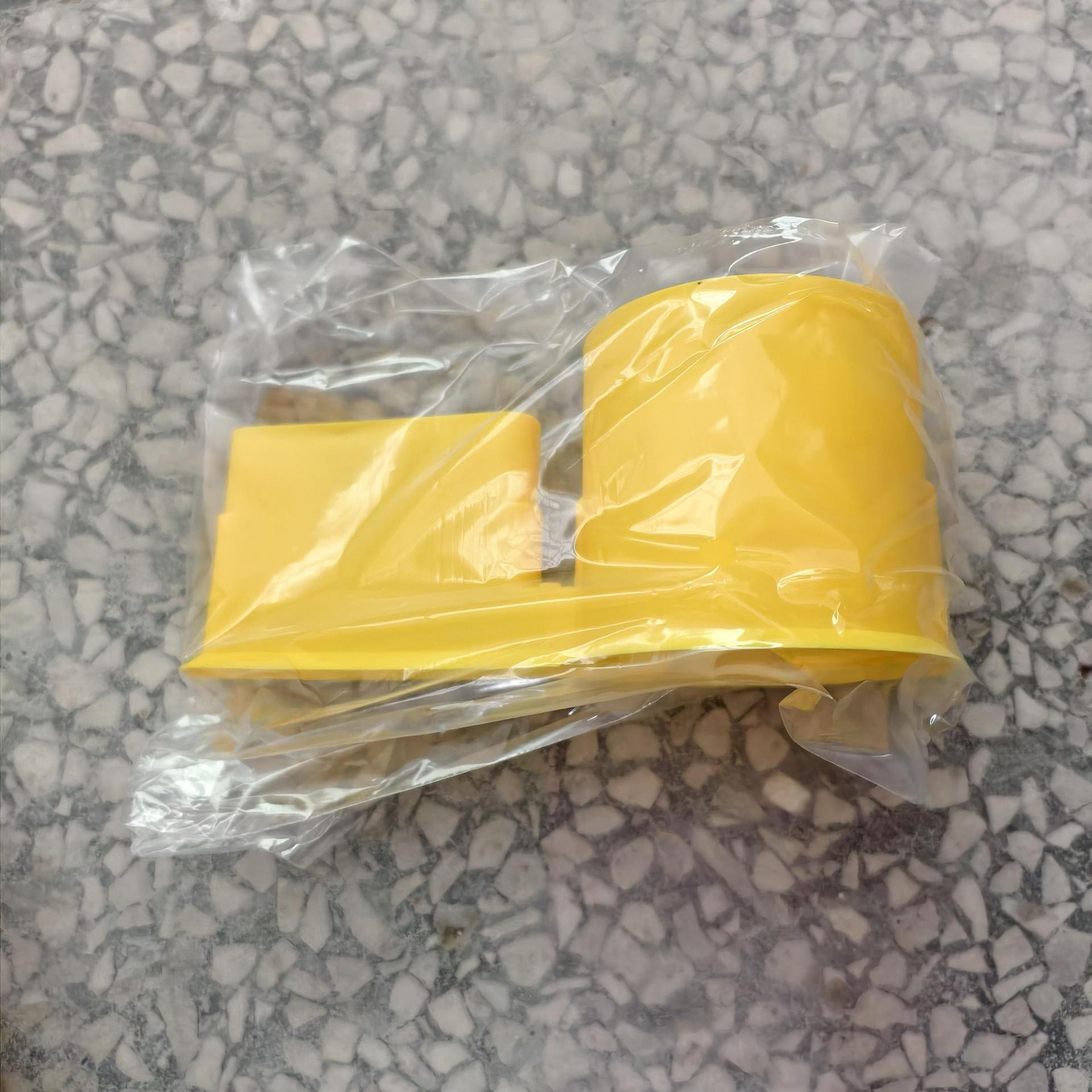 Jaune