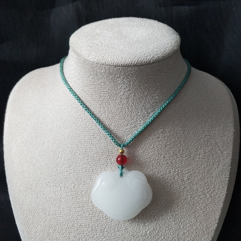 Cuerda verde-nube auspiciosa cerradura-blanca