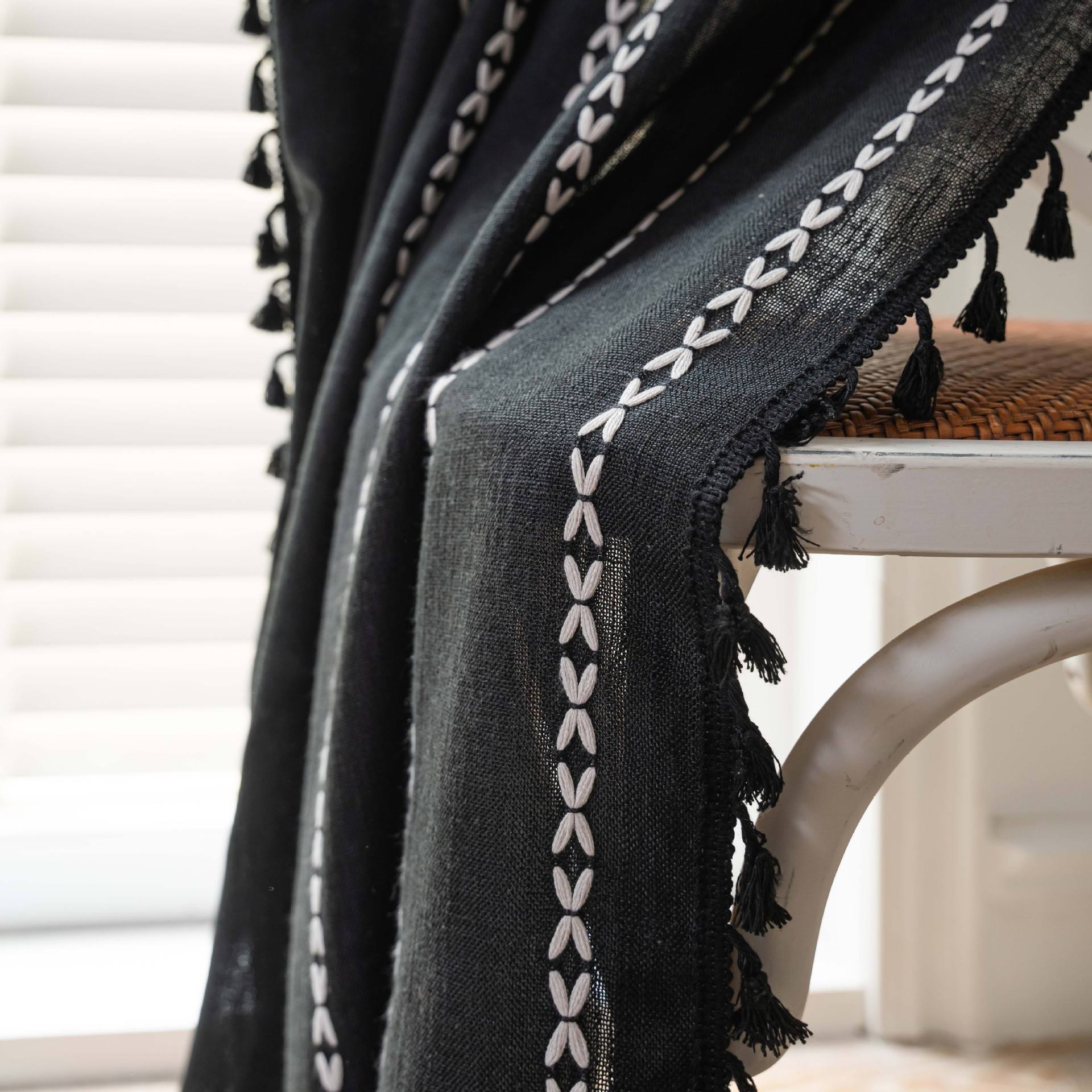 black multiple lines black tassel