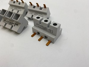 Neue und originale Plc-Menge von 5 S3M3-Klemmenschrauben 63 600 Volt AC zur Verwendung mit SPS-Programmier steuerung der Serie MS325 - Product Image 3
