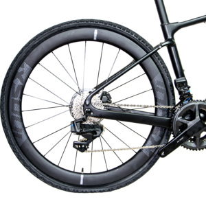 Vélo de Route en Carbone à 24 Vitesses avec Freins à Disque Hydrauliques 105/R7120, Axe Traversant, Guidon en Fibre de Carbone (Cadre 700C) - Product Image 2