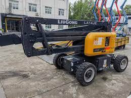 Aerial Work <strong>Platform</strong> La14JE with Max 15.7m Working Height and 230kg <strong>Load</strong> Weight with Price List for Sale - Product Image 3