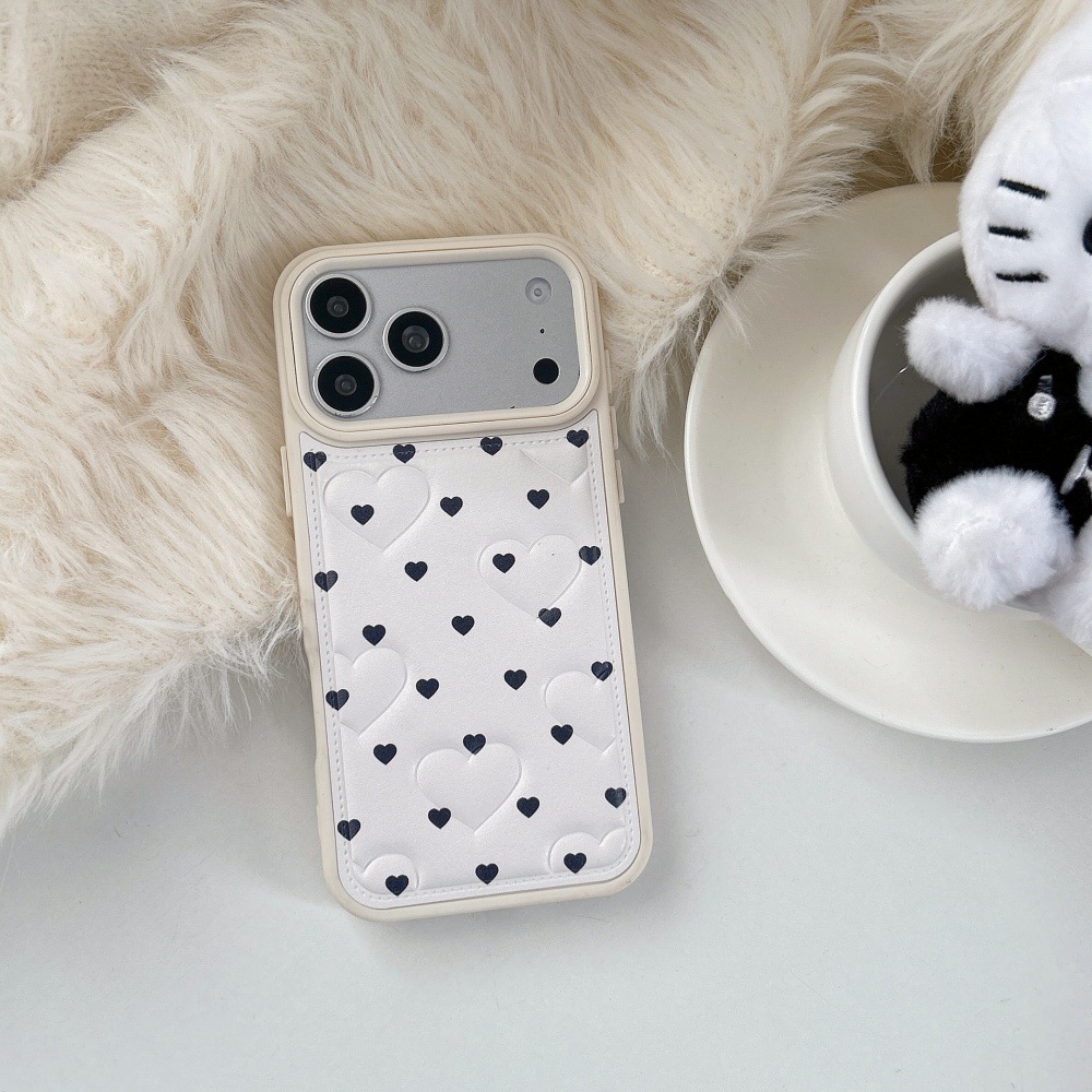 Pequeña concha individual blanca con relieve de amor