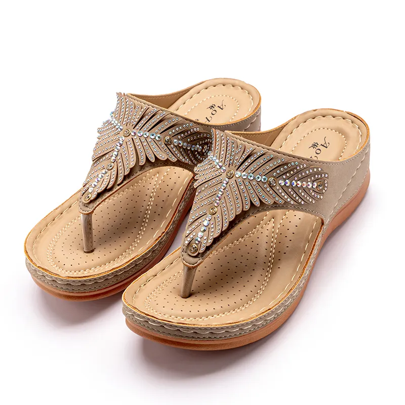 New wholesale women summer fashion rhinestone slippers wedge heel sandals