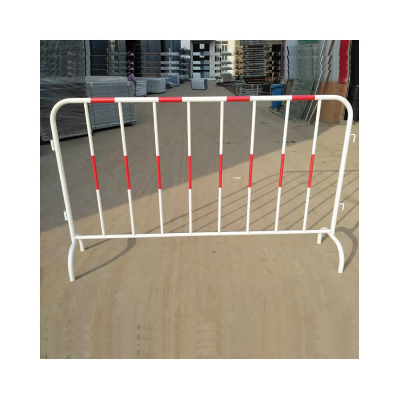 Best Seller iron horse mobile guardrail plastic iron horse guardrail for municipal roads temporary fence iron horse guardrail