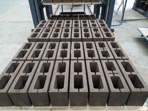 Automatic Brick <strong>Machine</strong> <strong>Qt5</strong>-<strong>15</strong> Construction Machinery Concrete Cement Hollow <strong>Block</strong> Making <strong>Machine</strong> with JS Mixer in Lebanon - Product Image 4