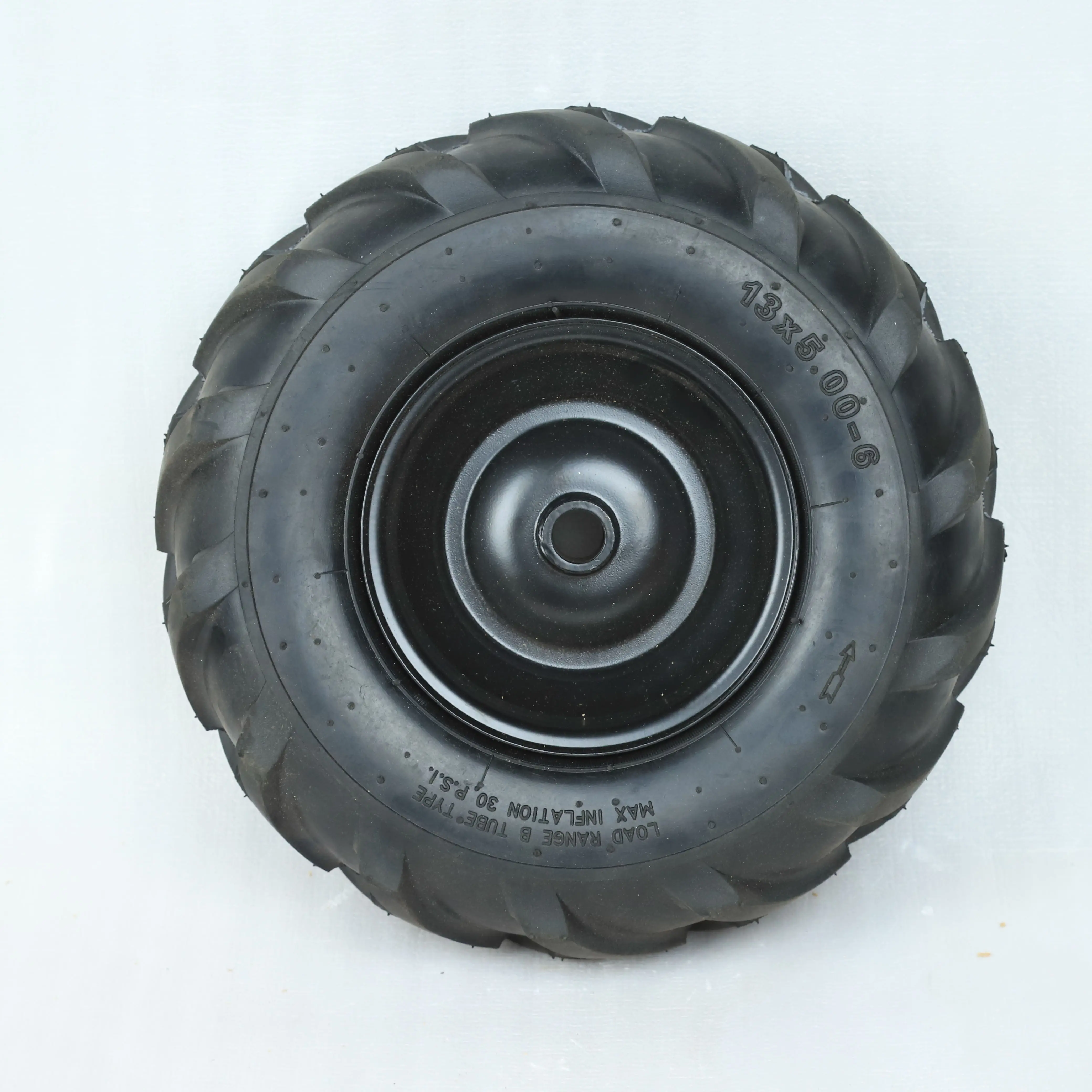 압축 공기를 넣은 13x5.00-6 야드 손수레 압축 공기를 넣은 고무 바퀴 고무 타이어 손수레 타이어 바퀴