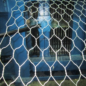 <strong>Hexagonal</strong> gabion box <strong>wire</strong> mesh <strong>netting</strong> <strong>machine</strong>