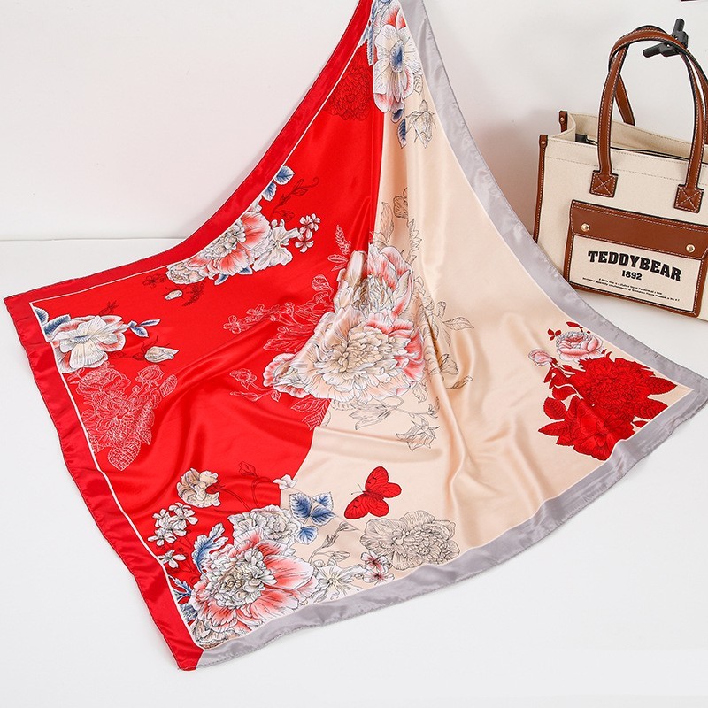 rouge7#49 Taille : 90X90CM