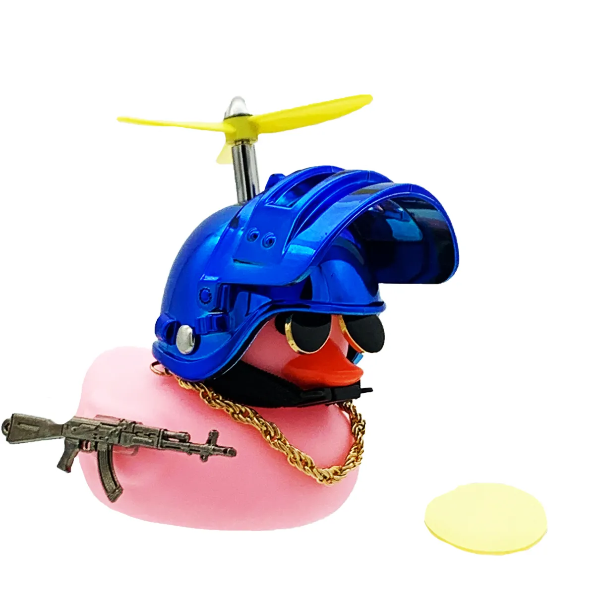 Venta caliente de goma Rosa pato adornos coche tablero de decoración con hélice casco gafas y cadena de oro LED de oro pistola de juguete