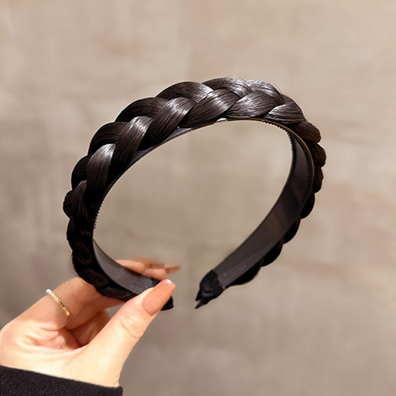 04 black