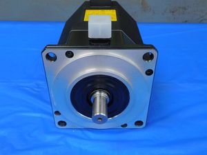 B6/2000 AC tipo A06B-0034-B175 200 RPM 199 VOLT 4.7 AMP 133 Hz B6/2000