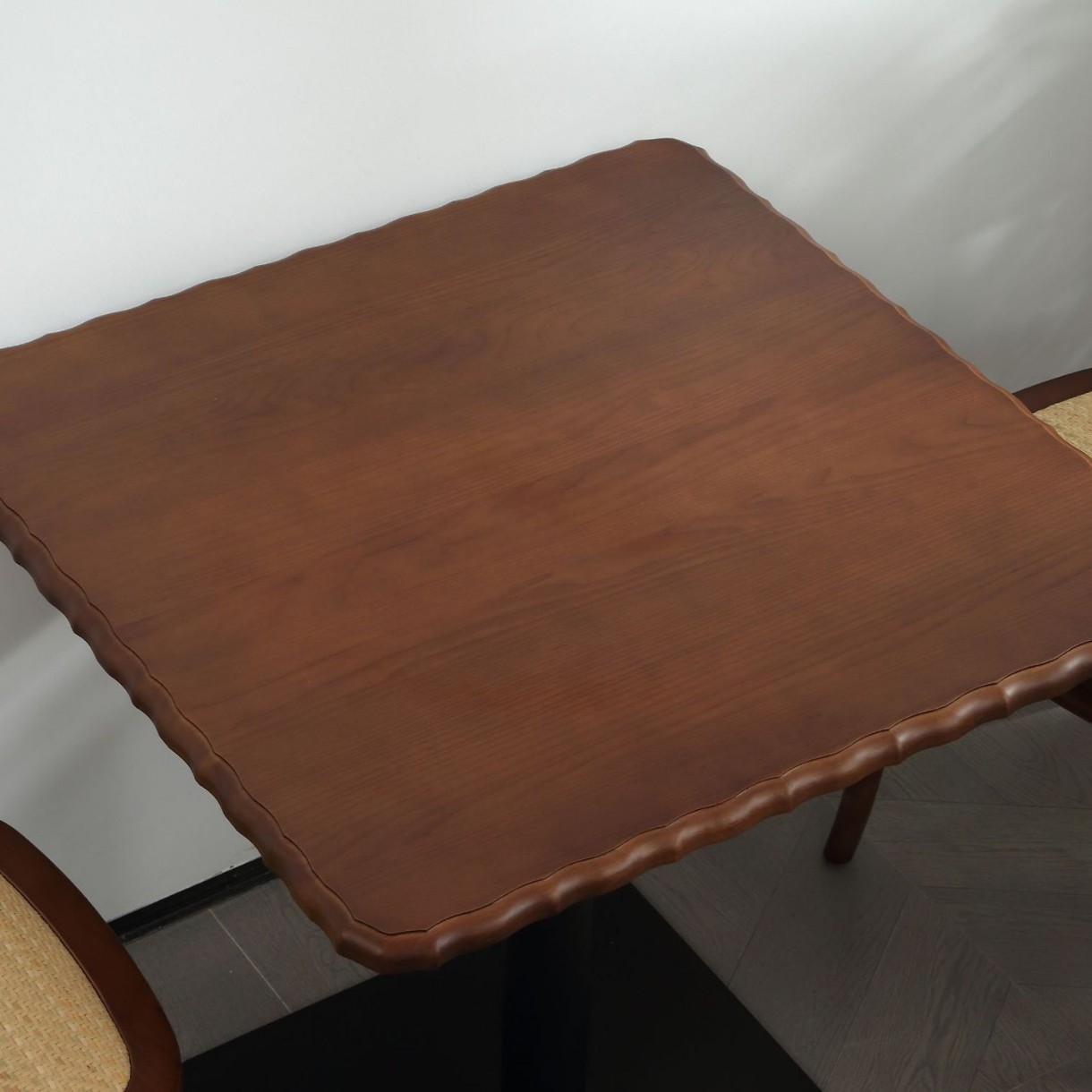 Corrugated table 60cm-excluding table legs