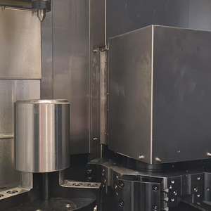Máquina herramienta de combinación de torneado y fresado multifuncional Procesamiento de metales Sistema de control Fanuc KV 400
