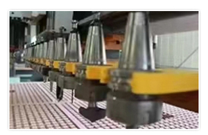 Enrutador CNC de 3 ejes con certificación CE para procesamiento de plástico para carpintería con sistema de Control de estudio Mach3 y NC superficie de mesa de vacío - Product Image 4