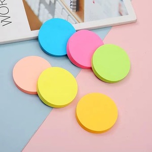 Xuyên biên giới tình yêu dính ghi chú giấy ghi chú tin nhắn cuốn sách phim hoạt hình dán N lần dán nhiều màu phim hoạt hình hình đặc biệt - Product Image 4