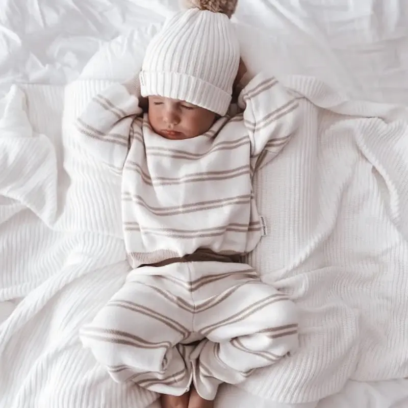 RTS 도매 아기 가을 겨울 줄무늬 스웨터 회색과 흰색 패치 워크 니트 줄무늬 아기 옷