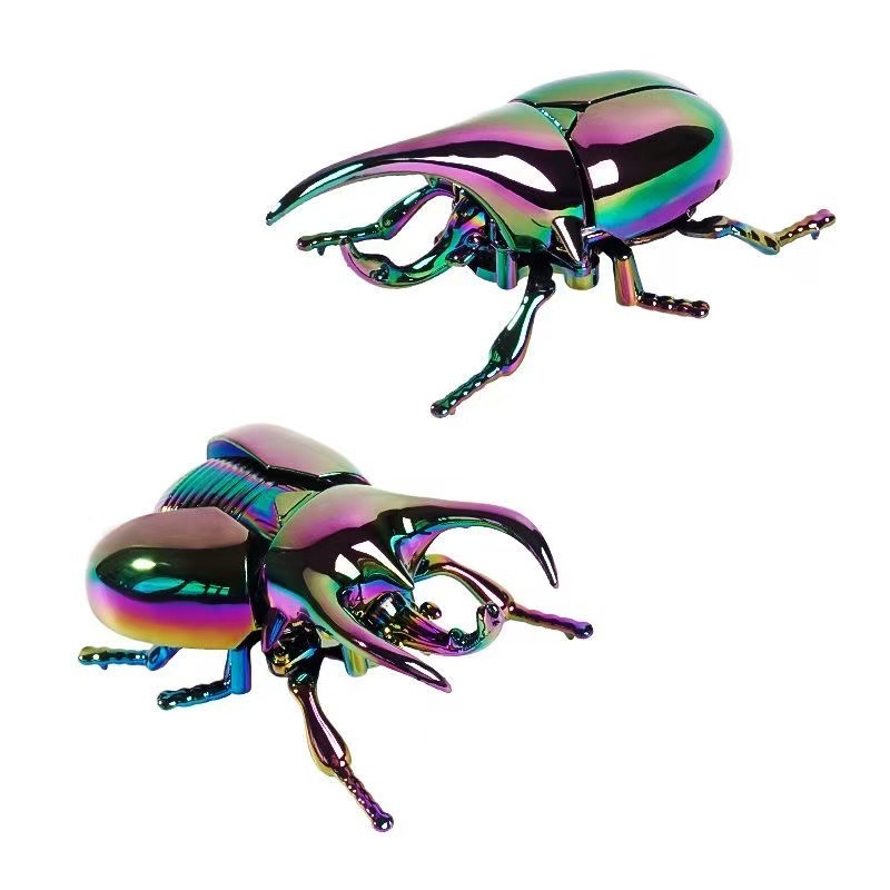 Émulation rampant scarabée-arc-en-ciel coloré