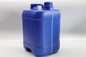 חומר חדש של יצרן מיכל פלסטיק hdpe <span class=keywords><strong>5l</strong></span> לבקבוקי פלסטיק נוזליים המשמשים בחקלאות