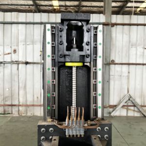מרכז עיבוד אנכי 650 מעקה ליניארית מסילה עם מגזין כלי הקשה ומערכת כרסום <span class=keywords><strong>cnc</strong></span> אופציונלי