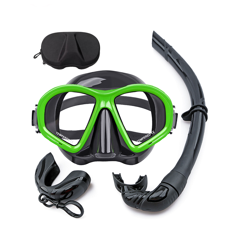 สีเขียว