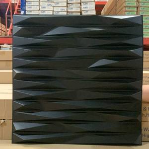 人気の耐久性500 * 500mmサイズダイヤモンドモデル3D PVC壁パネル黒