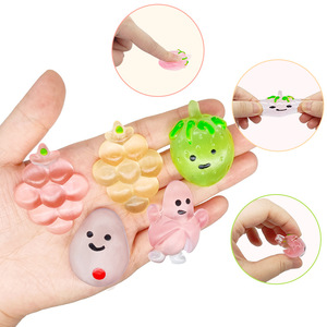 子供用ミニフルーツスクイズ & ストレッチTPRフィジェット減圧おもちゃ子供用ボールピンチおもちゃ - Product Image 1