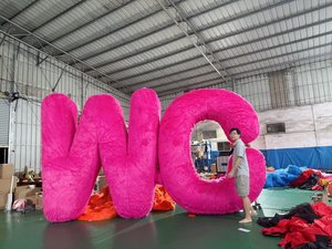 Nghệ Thuật Hiện Đại sáng tạo trang trí dấu hỏi mô hình lông sang trọng Fluffy khổng lồ lớn <span class=keywords><strong>Inflatable</strong></span> chữ WC dấu hiệu cho bữa tiệc sinh nhật - Product Image 4