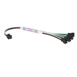 1to4 / 1to8 TTL Mini sinyal amplifikatörü tekrarlayıcı 1 ila 4 veya 8 port 3 Pin 4 Pin WS2812B WS2811 SK6812 RGBIC adresli LED şerit - Product Image 3