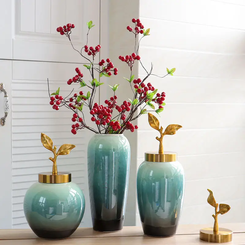 Grande vaso di fiori in ceramica e porcellana con smalto antico da cortile vuoto per la decorazione domestica