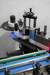 Máy nước giải khát bán tự động thân thiện với người dùng 150ml-1l nắp từ tính chống nhỏ giọt năng suất cao cho chất lỏng nhớt/hóa chất - Product Image 3