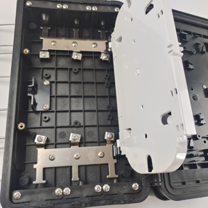 16-Core Loaded SC <strong>Splitter</strong> Adapter <strong>3</strong> <strong>Input</strong> 23 <strong>Output</strong> Fiber Splice Closure Integrates FTTH Terminal Box for 4G &amp; GSM Networks - Product Image 6