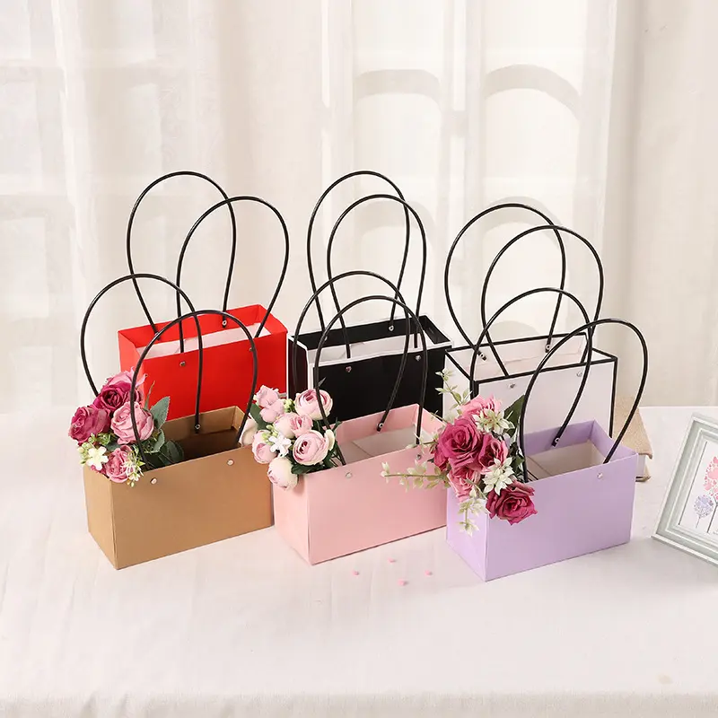 Factory Wholesale Waterproof Bouquet Handbag Valentines Gift Fresh Flower Packaging Bag for Florist