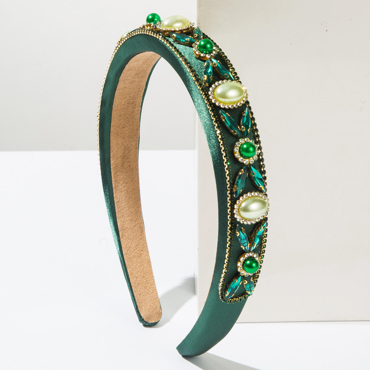 สีเขียว