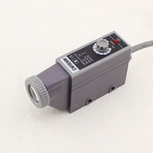 KS-C2/C22 RGBW sensore fotoelettrico 10CM DC10-30V sensore codice colore IP67 - Product Image 3