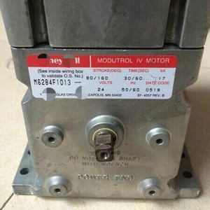 Nuovo e originale M6284F1013. Magazzino in magazzino PLC Controller di programmazione - Product Image 1
