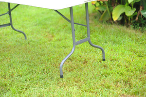 Plastic center reception table