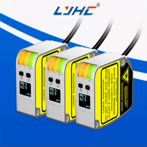 Salidas de sensor de desplazamiento micro láser de rango con salidas analógicas de voltaje y corriente - Product Image 6