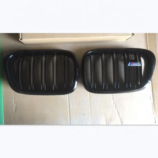 Para BMW E39 M5 grille com logotipo M